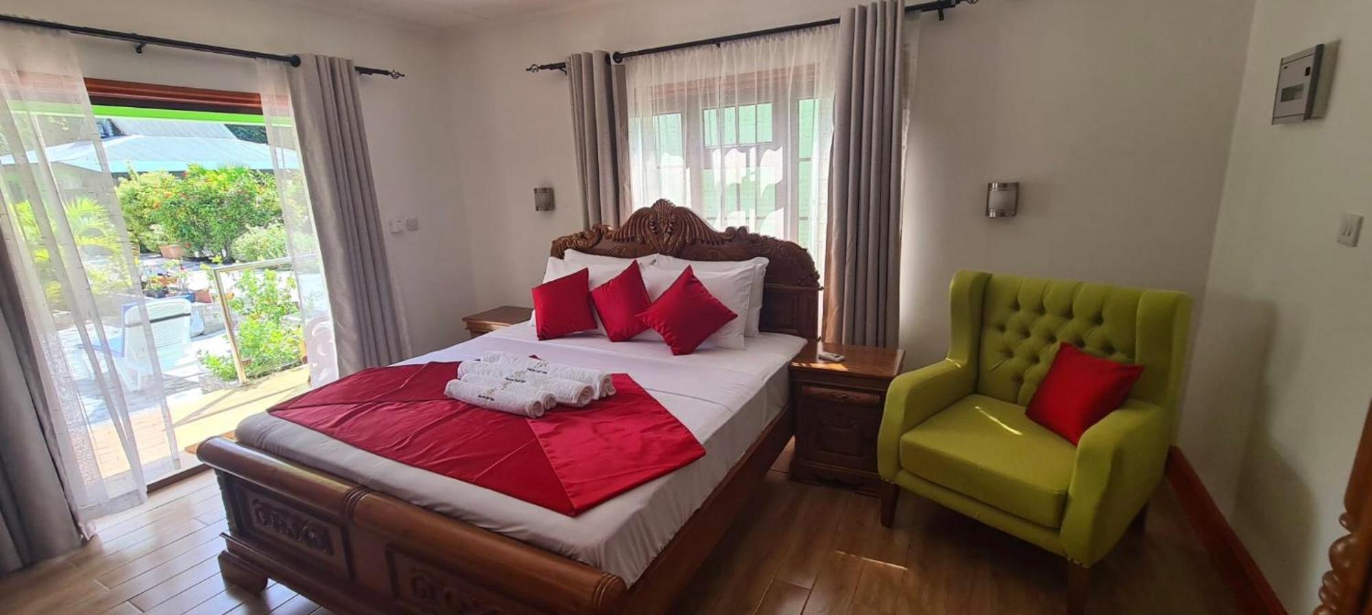 Benjamine'S Guesthouse Диг Екстериор снимка